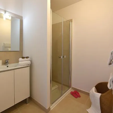 Residence Marina Di Bravone - Appartement 6 Personnes Linguizzetta